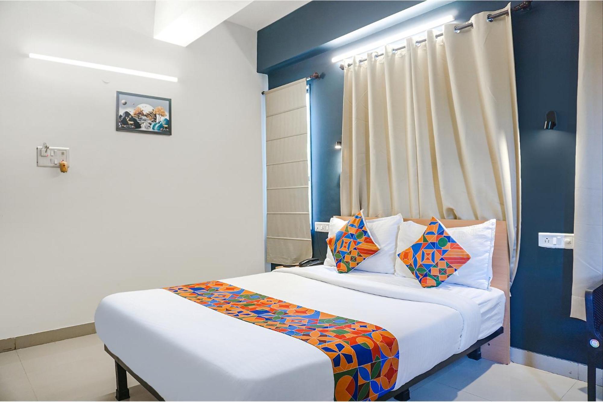 Fabhotel Aura Homes - Nr Khandoba Mandir Pimpri-Chinchwad Exterior photo